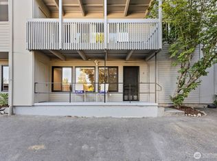 7064 35th Ave NE APT 2, Seattle, WA 98115