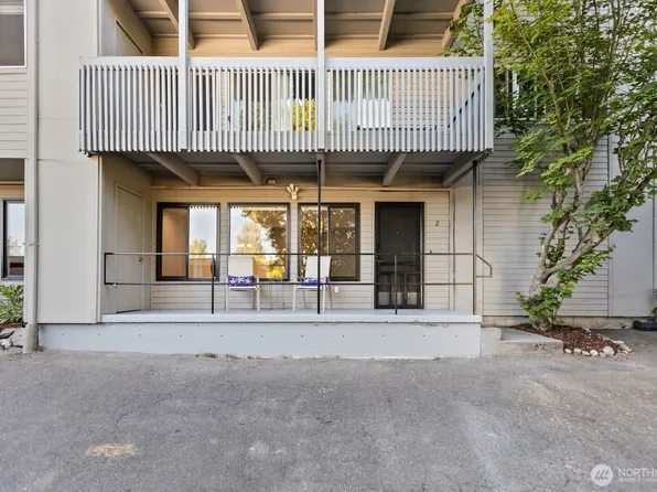 7064 35th Avenue NE #2, Seattle, WA 98115