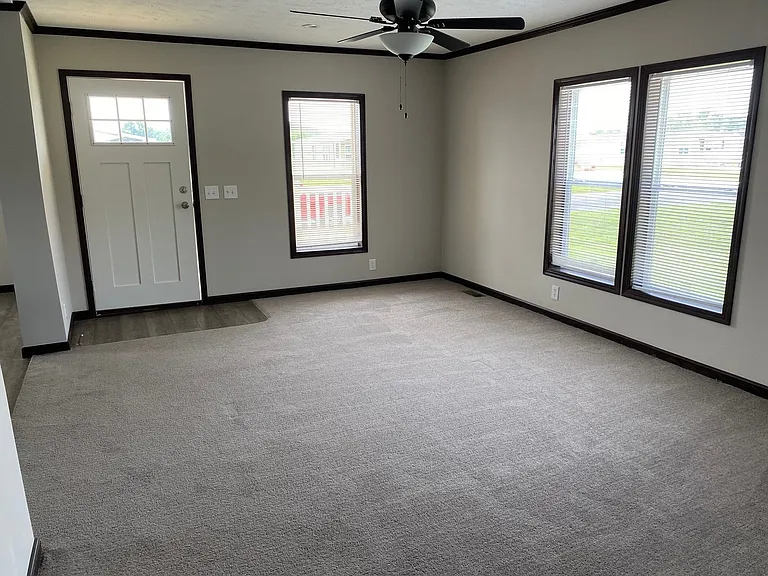 Lakeview Estates on Lawndale — Photo 17