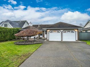 9148 160a St, Surrey, BC V4N 3E4