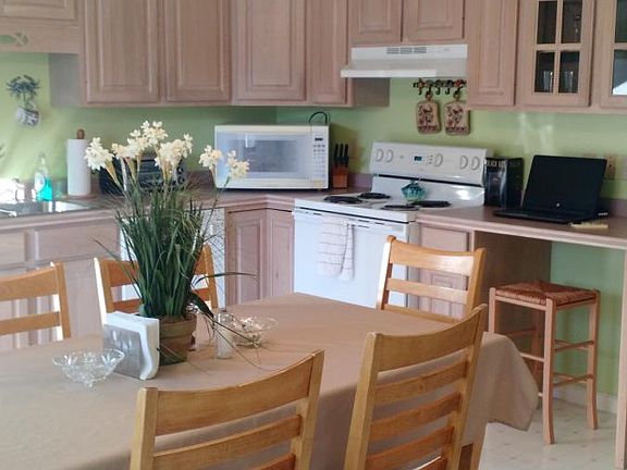 5th image of 4084 Grand Bay Ct