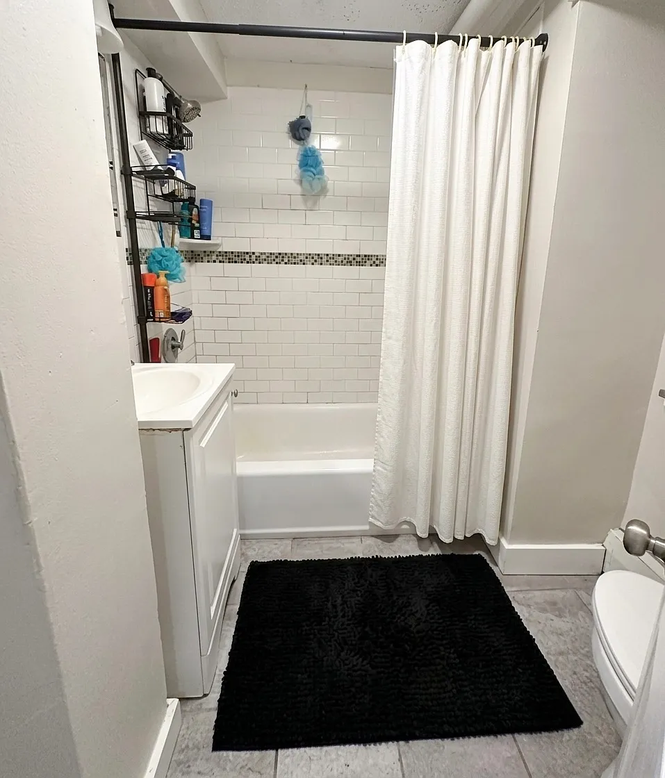 3 bed, 870 sqft, $2,700 — Photo 4