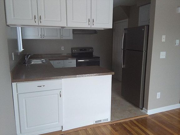 Dining Room into Kitchen
