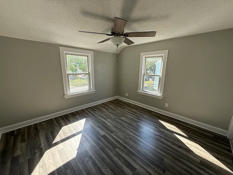 118 W Poinsetta Ave — Photo 14