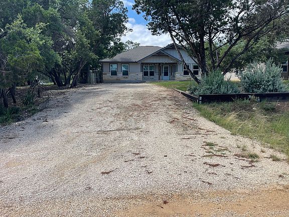 3rd image of 1881 Blueridge Dr