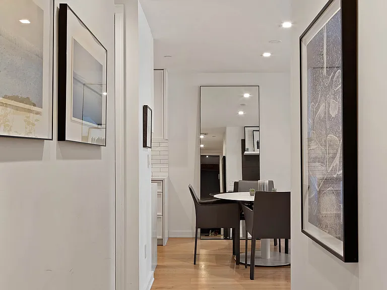 537 Lorimer St #302 — Photo 7