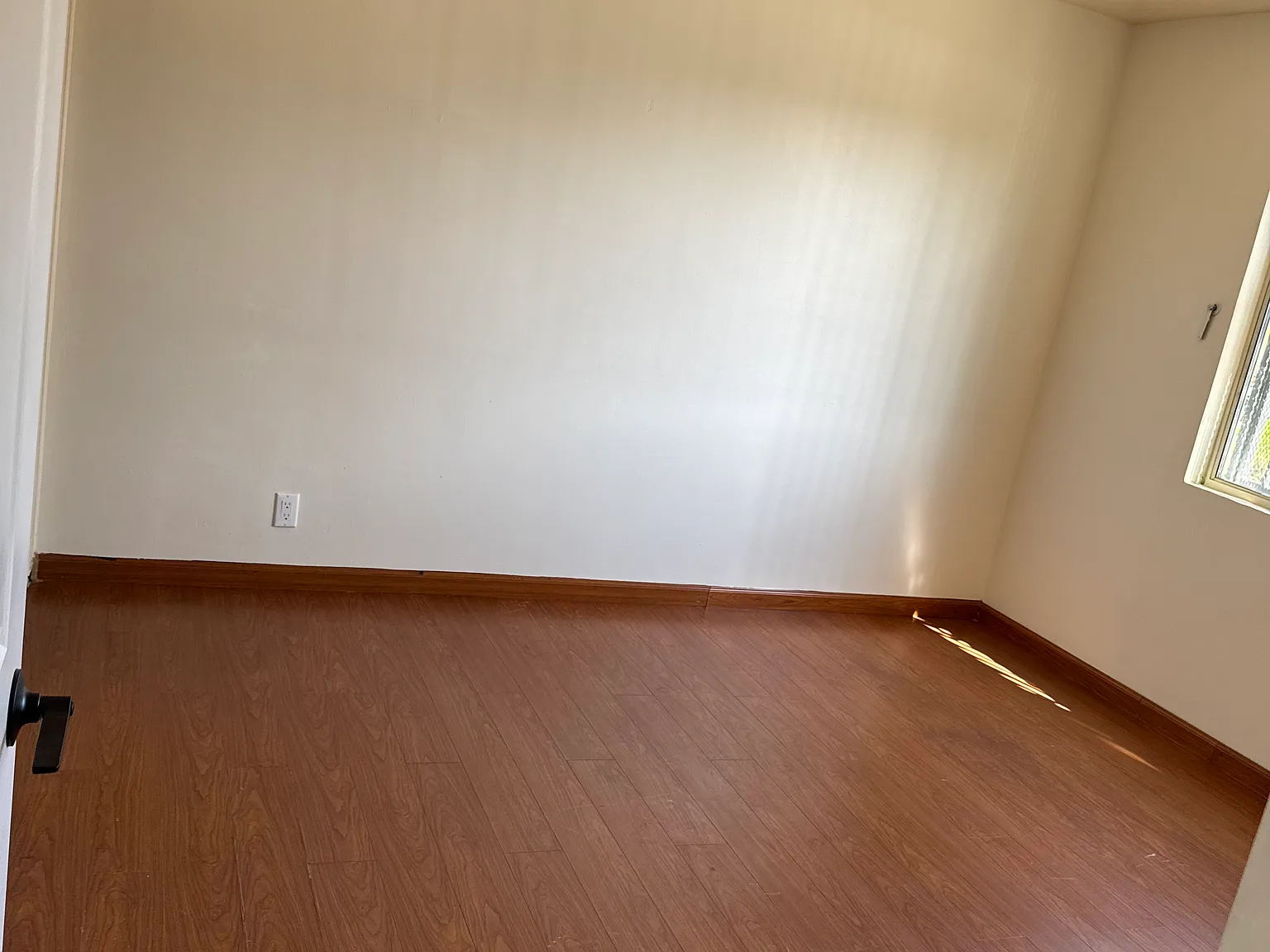 2 bed, 970 sqft, $2,400 — Photo 4