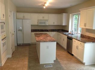 7692 Orchard Park Cir, Harrisburg, NC 28075