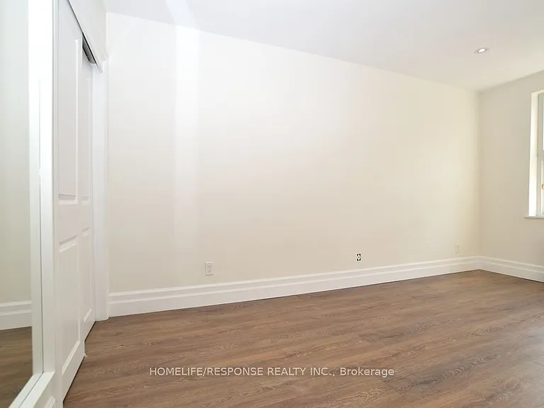 150 6th St #2 — Photo 5