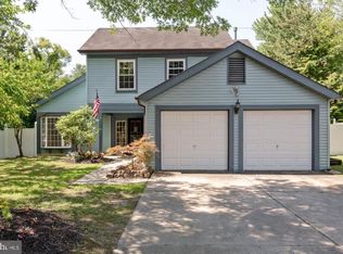 31 Blue Grass Rd, Clementon, NJ 08021