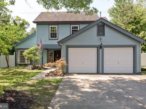 31 Blue Grass Rd, Clementon, NJ 08021