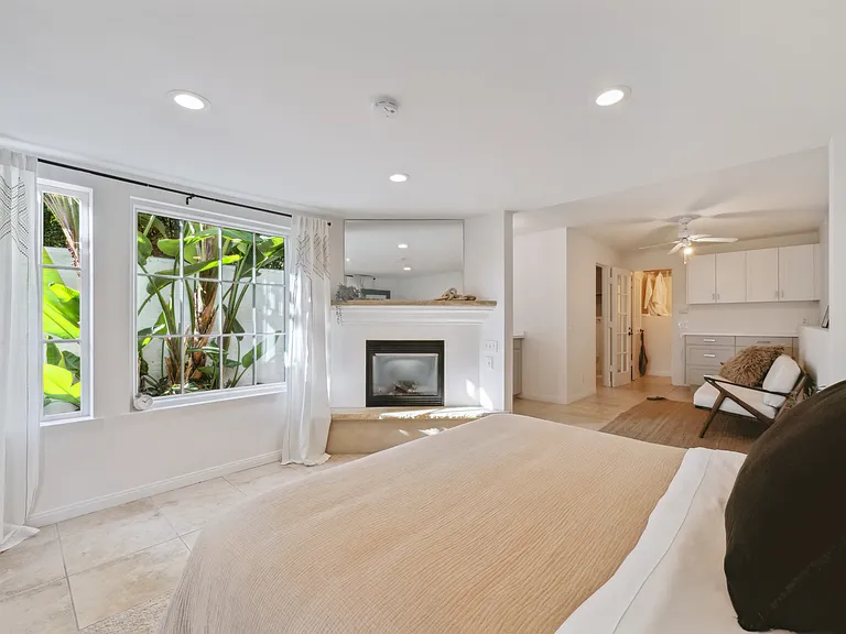 1109 Cliff Dr — Photo 13