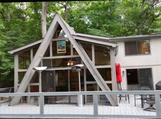 856 Aspen Lake Dr, Innsbrook, MO 63390