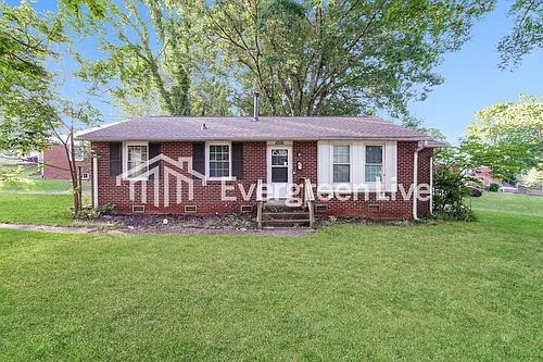 1016 Warren Ave Photo 1