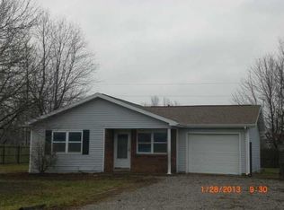 702 9th St, Grandview, IN 47615