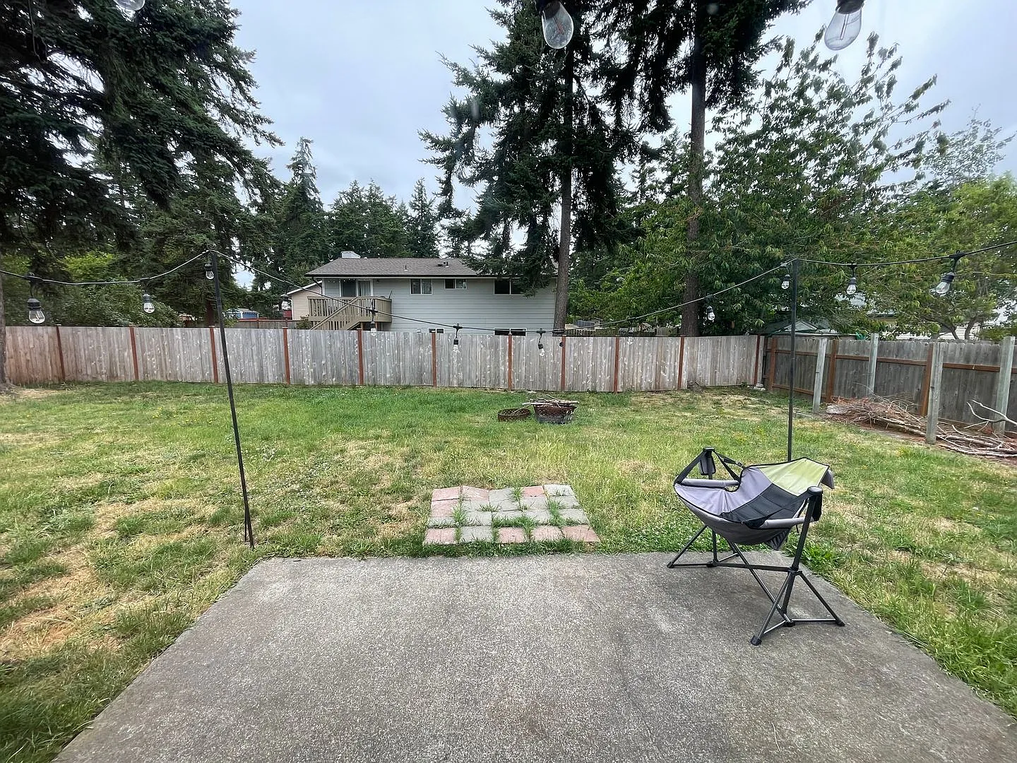 Fantastic 3 Bedroom Home in the heart of Town! Dogs Negotiable! — Photo 4