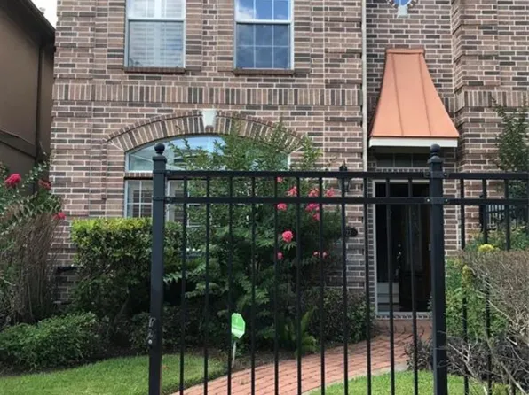 13723 Brookbluff Ln, Houston, TX 77077