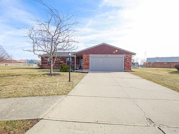 3rd image of 6532 Tulip Tree Ct