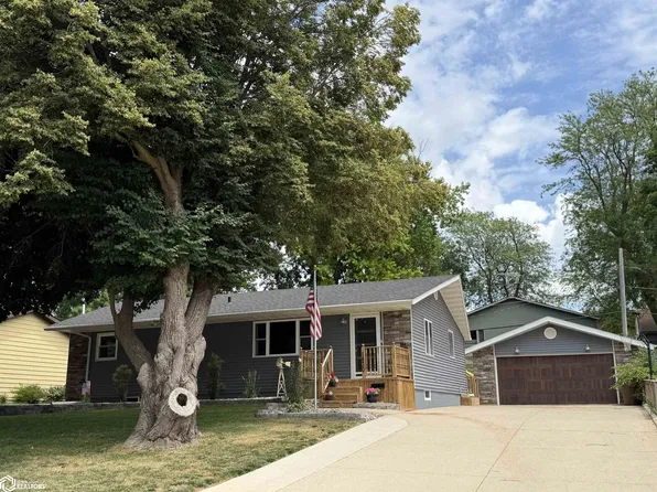 1830 Martin Ave, Carroll, IA 51401