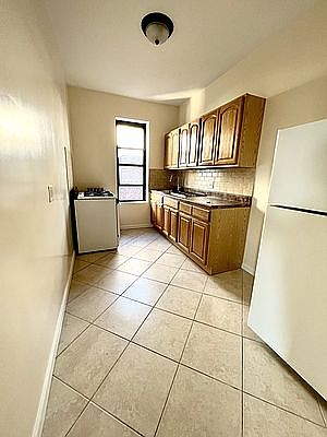 3rd image of 32-48 30th St #4F
