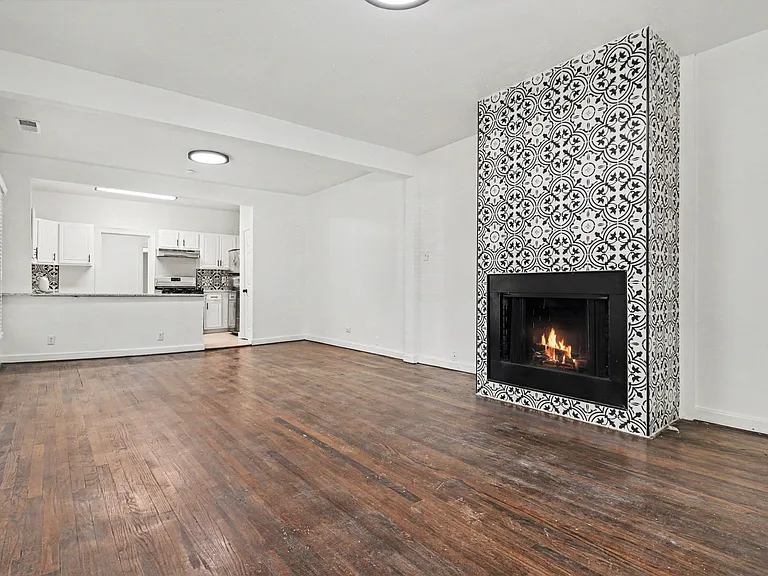 915 Annex Ave — Photo 5