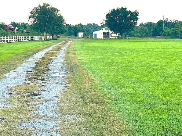 747 Bayou Dularge Rd, Houma, LA 70363