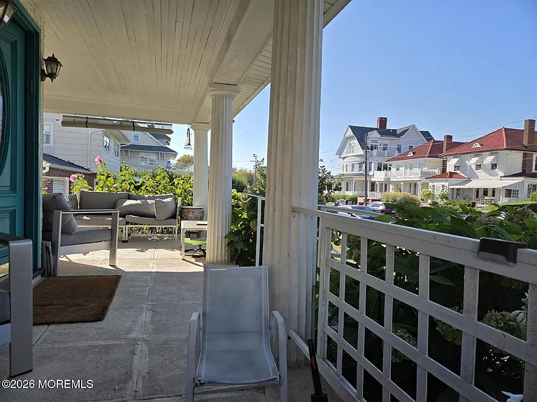 12 Elberon Ave — Photo 2