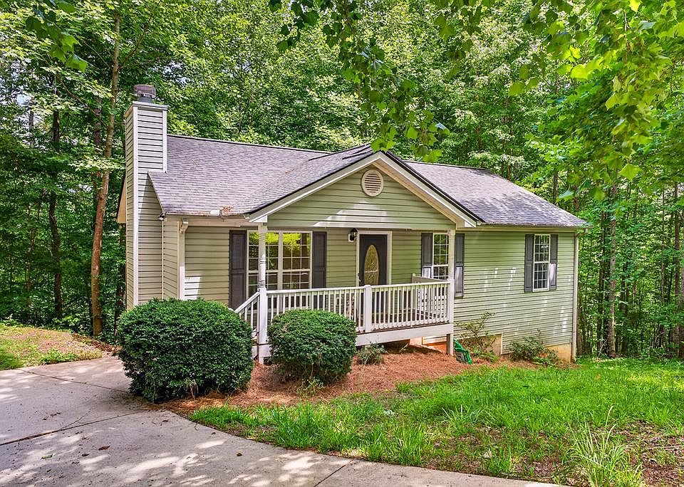 1st image of 365 Price Ln