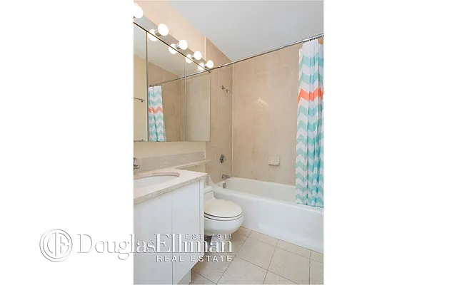 Rented by Douglas Elliman | media 36