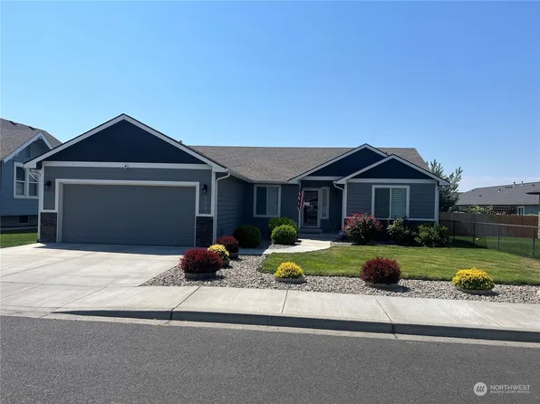 171 Blalock Avenue NW, College Place, WA 99324
