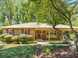 12204 Harbor Dr, Woodbridge, VA 22192
