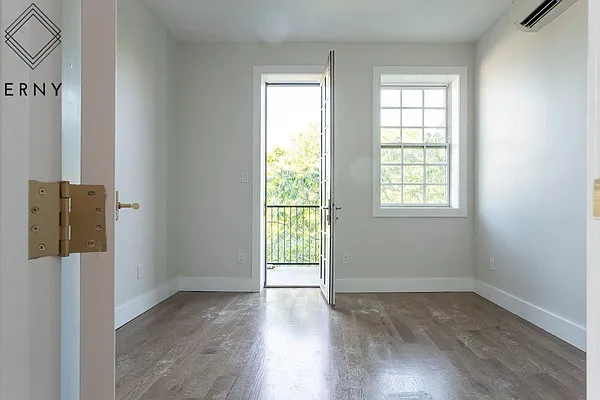 Rented by Pinn Realty | media 6