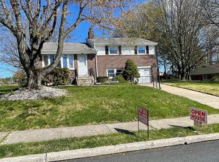 735 Acacia Ave, Reading, PA