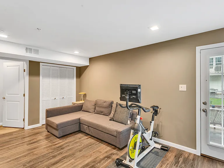 1503 Pointe View Dr — Photo 24