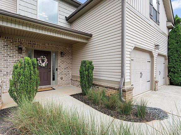 2nd image of 260 Oak Branch Dr