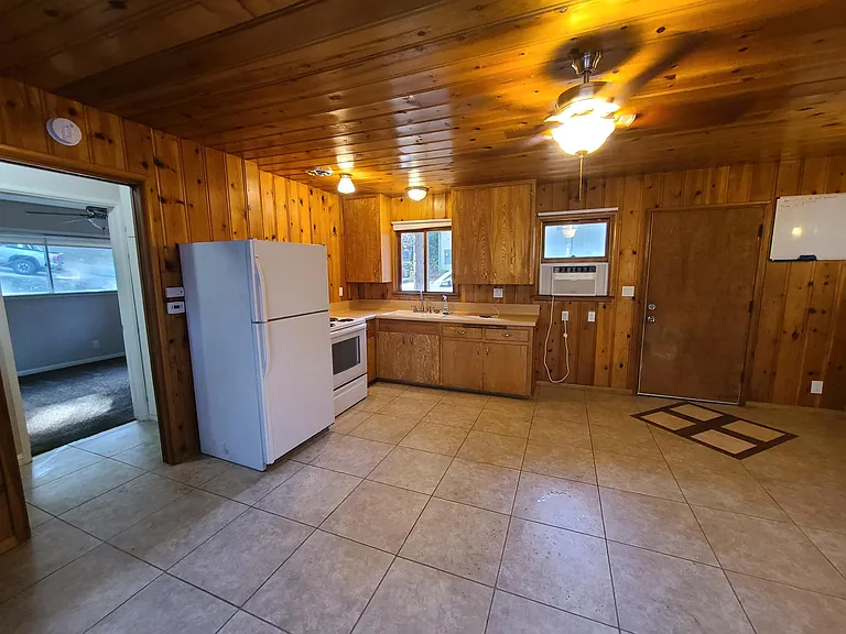24722 Finhaut Dr #1 — Photo 42