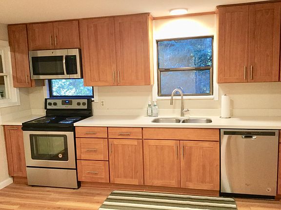 5th image of 12844 164th Ave NE