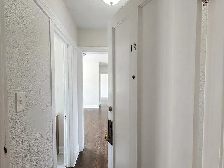 3636 W Iowa St #1R — Photo 2