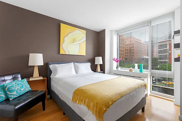 Rented by Compass | media 9