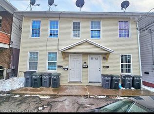 32-34 E 1st St, Hazleton, PA 18201