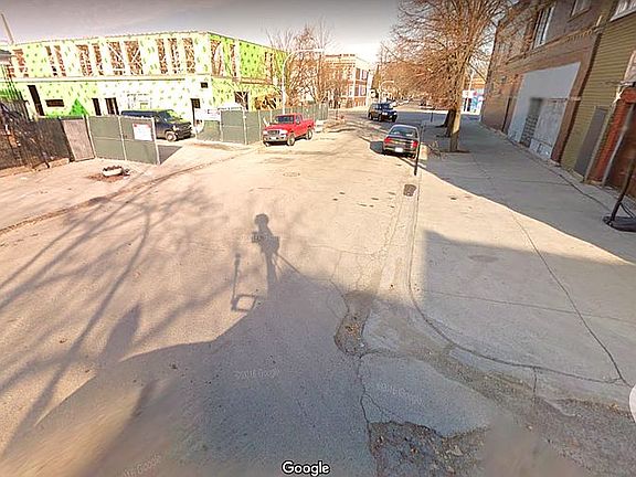5th image of 743 N Drake Ave