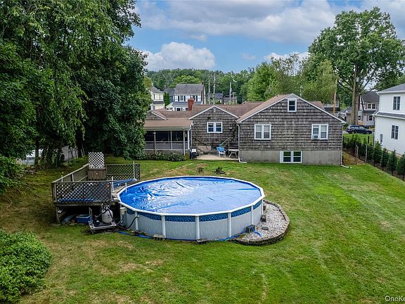 3rd image of 116 Bradford Avenue