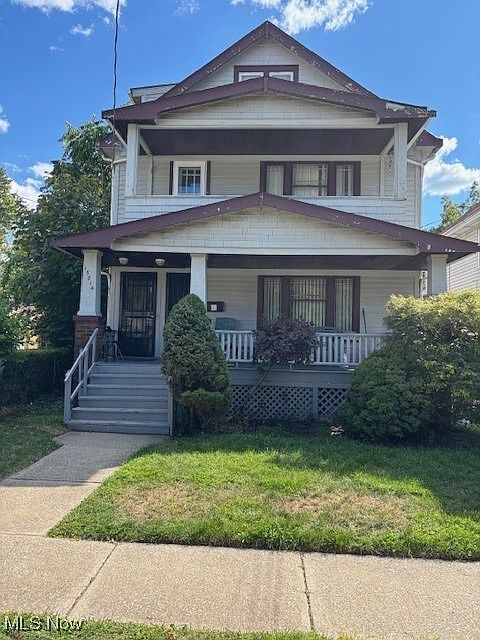 1st image of 15814 Parkgrove Ave