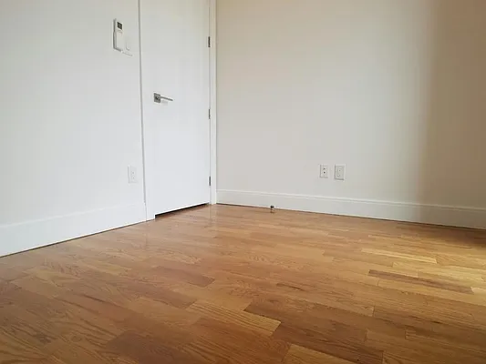 Rented by Evergreen Apartments BK | media 48