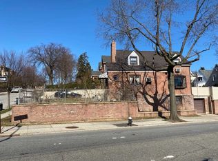 250-31 Horace Harding Expy, Little Neck, NY 11362