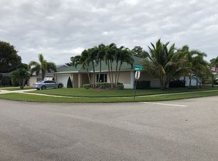 2721 Starwood Cir, West Palm Beach, FL 33406