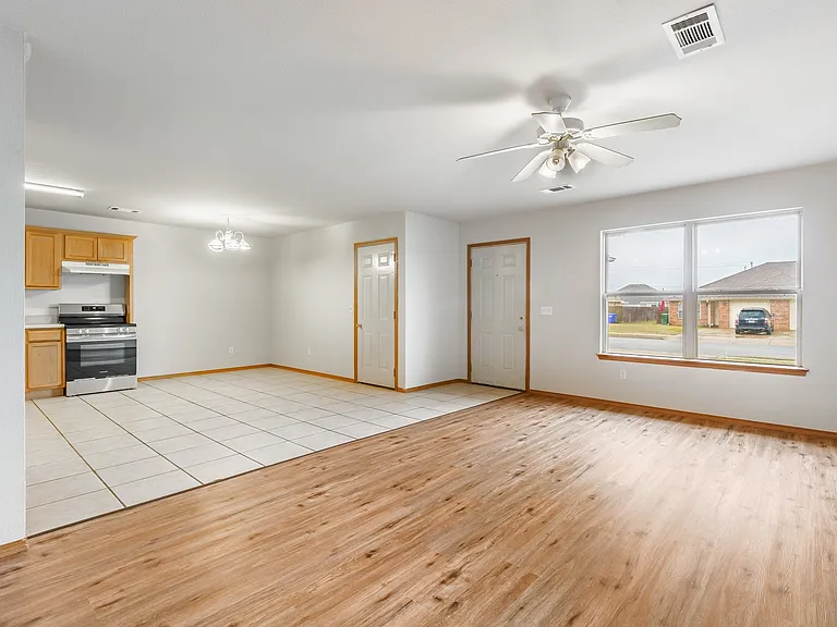 417 E Southern Trace Dr — Photo 23
