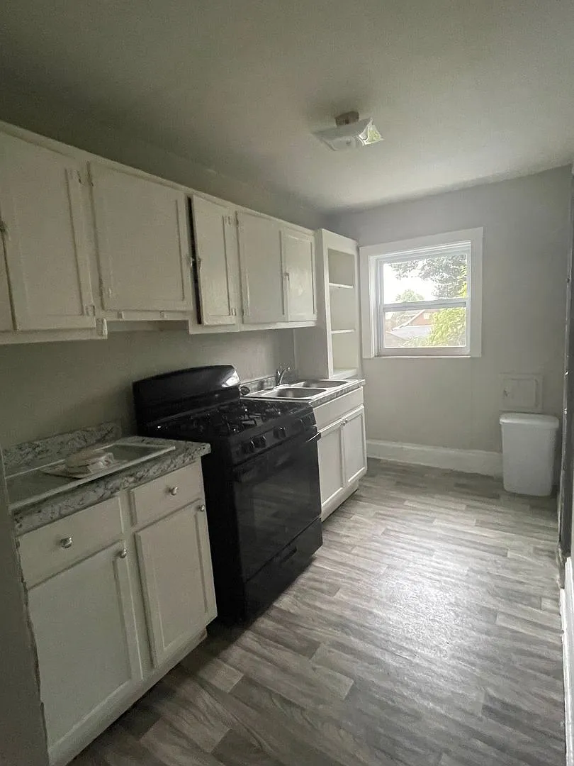 529 Nancy Street — Photo 2
