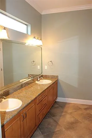 817 Decatur St — Photo 12