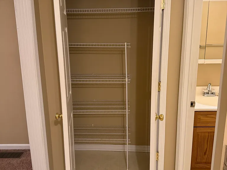 318 W Kenwood Way #1 — Photo 11